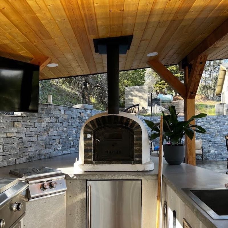 Lisboa Premium Brick Pizza Oven outdoor kitchen