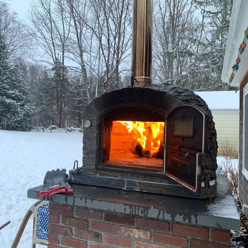 Lisboa PREMIUM Brick Pizza Oven with Stone Finish