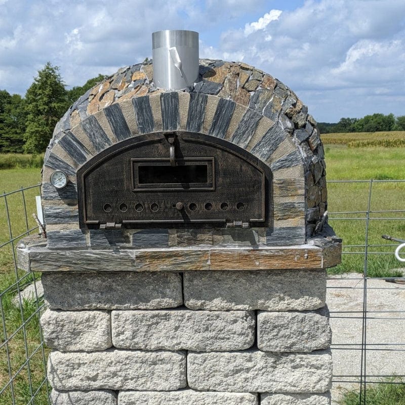 Pizzaioli Premium Stone Finish under natural lighting